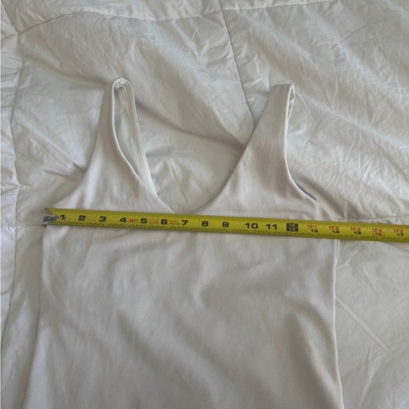 White V-Neck Stretch Tank Top | Size XS-S - Picture 3 of 13